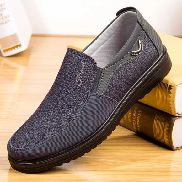 Sport shoes - Picture 7 of 8